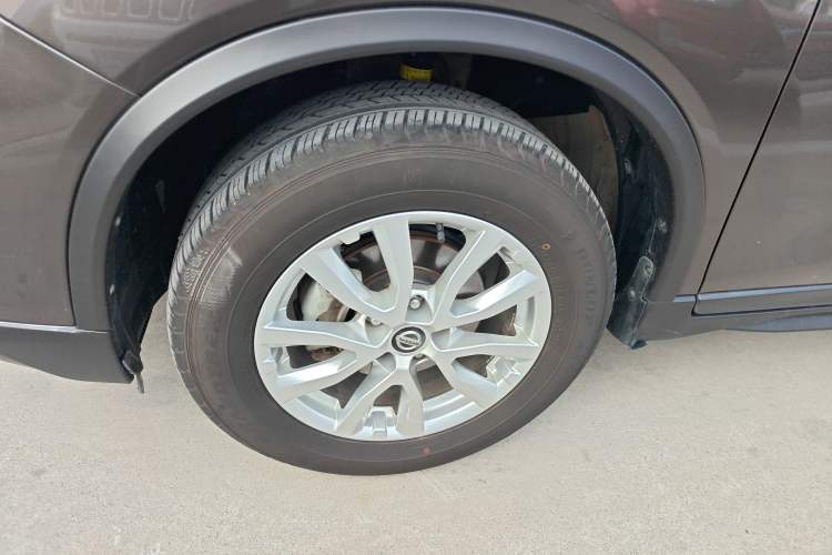 Used Nissan X-Trail 2019 2.0L CVT Smart Connect Comfort Edition 2WD Left Front Wheel Hub