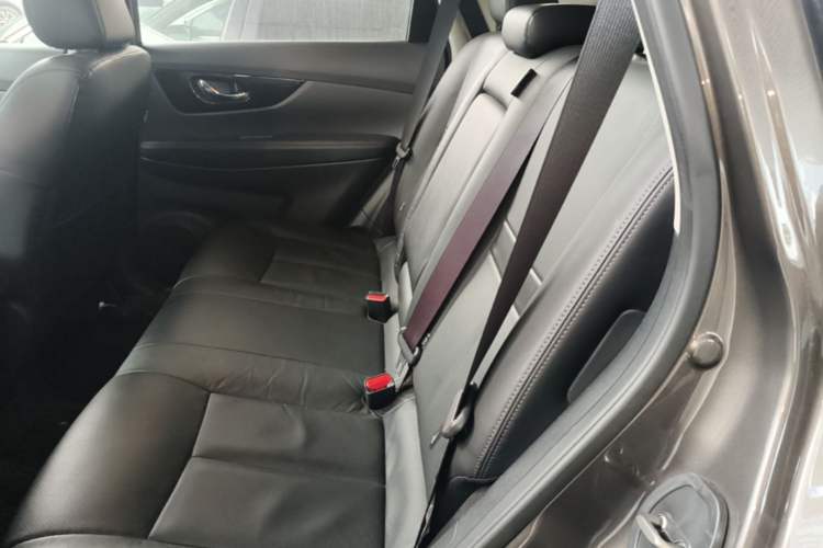 Used Nissan X-Trail 2019 2.5L CVT Smart Connect Luxury Edition 4WD Left Rear Seat