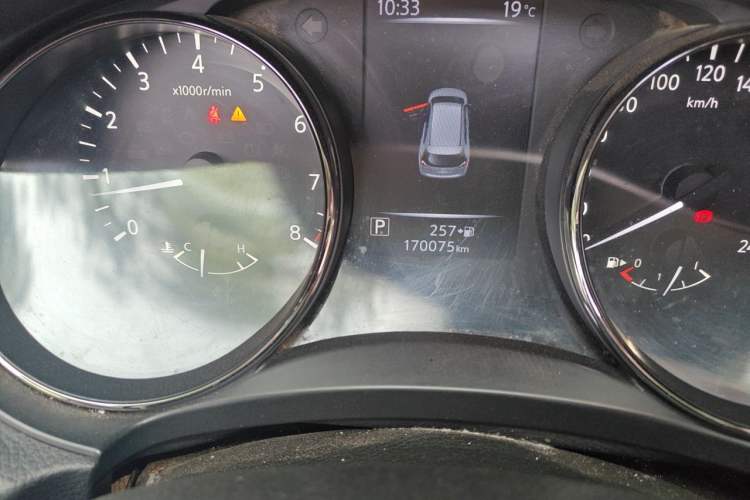 Used Nissan X-Trail 2019 2.0L CVT Smart Connect Comfort Edition 2WD Odometer Close Up
