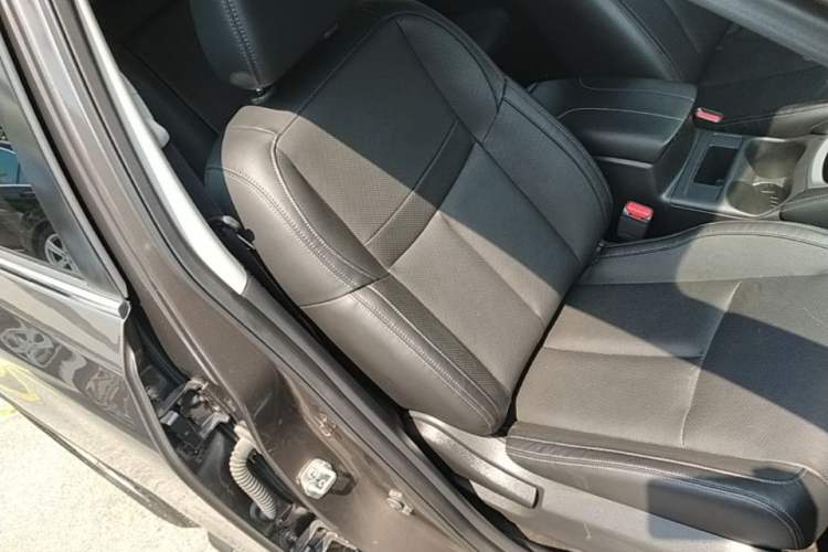Used Nissan X-Trail 2019 2.0L CVT Smart Connect Comfort Edition 2WD Right Front Seat