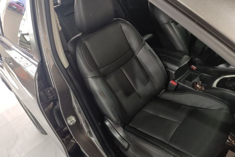 Used Nissan X-Trail 2019 2.0L CVT Smart Connect Comfort Edition 2WD Right Front Seat