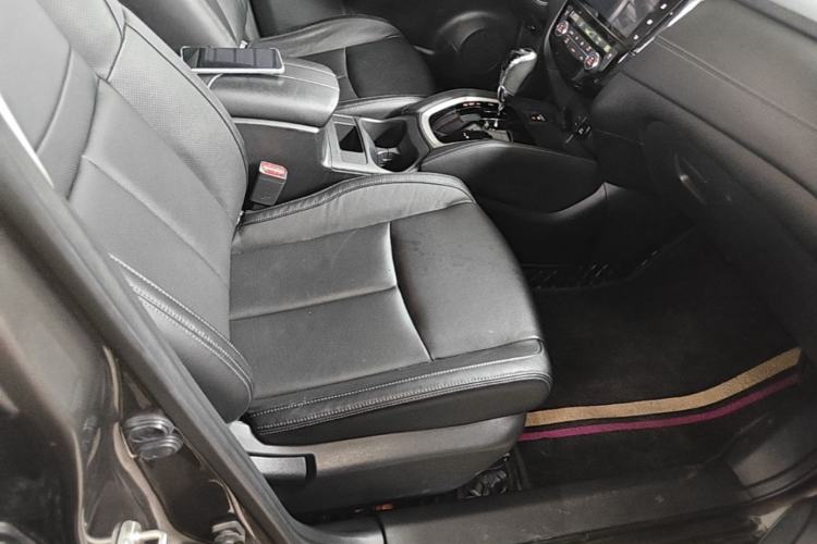 Used Nissan X-Trail 2019 2.0L CVT Smart Connect Comfort Edition 2WD Right Front Seat