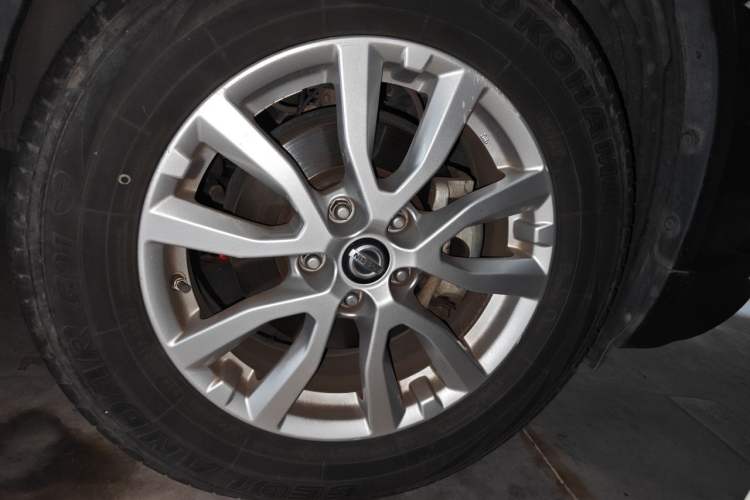 Used Nissan X-Trail 2019 2.0L CVT Smart Connect Comfort Edition 2WD Right Front Wheel Hub