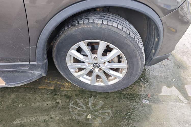 Used Nissan X-Trail 2019 2.0L CVT Comfort Edition 2WD Right Front Wheel Hub