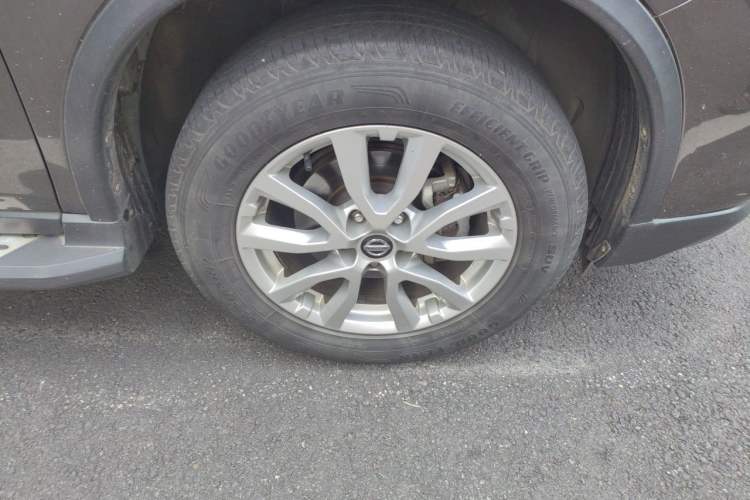 Used Nissan X-Trail 2019 2.0L CVT Comfort Edition 2WD Right Front Wheel Hub