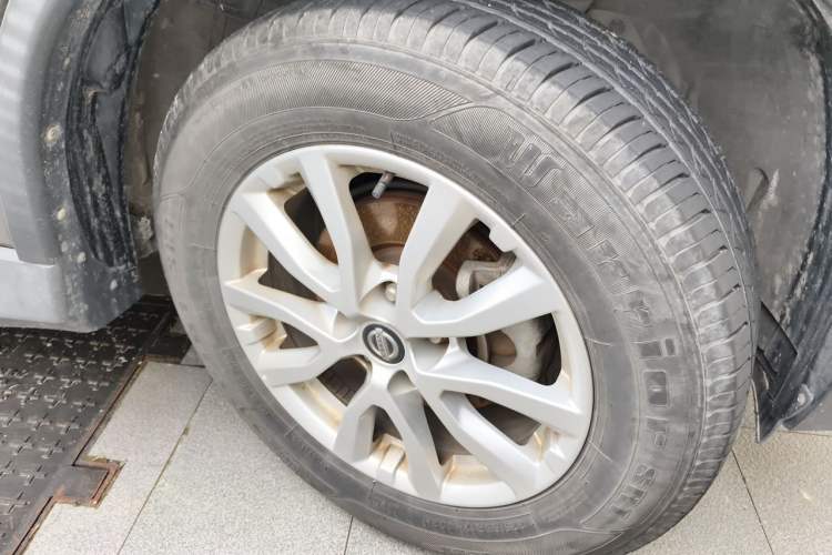 Used Nissan X-Trail 2019 2.0L CVT Smart Connect Comfort Edition 2WD Right Front Wheel Hub