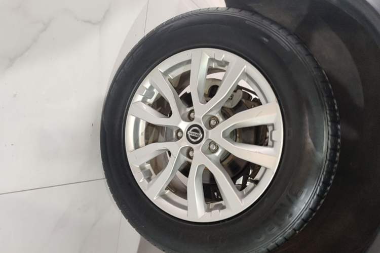 Used Nissan X-Trail 2019 2.0L CVT Smart Connect Comfort Edition 2WD Right Rear Wheel Hub