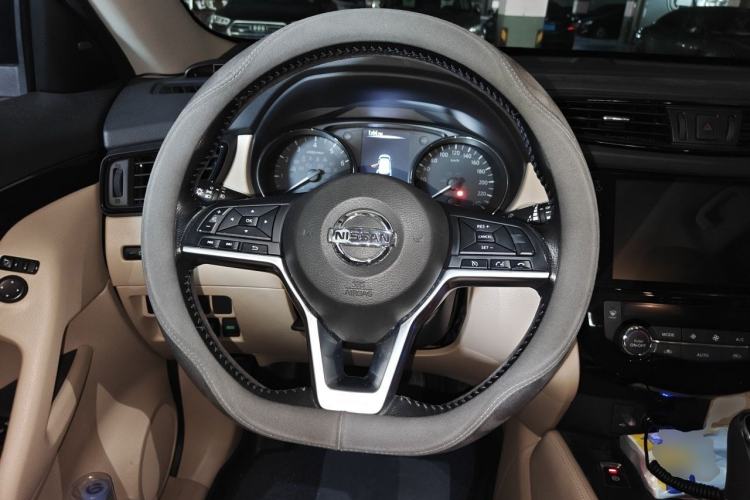 Used Nissan X-Trail 2019 2.0L CVT Smart Connect Comfort Edition 2WD Steering Wheel