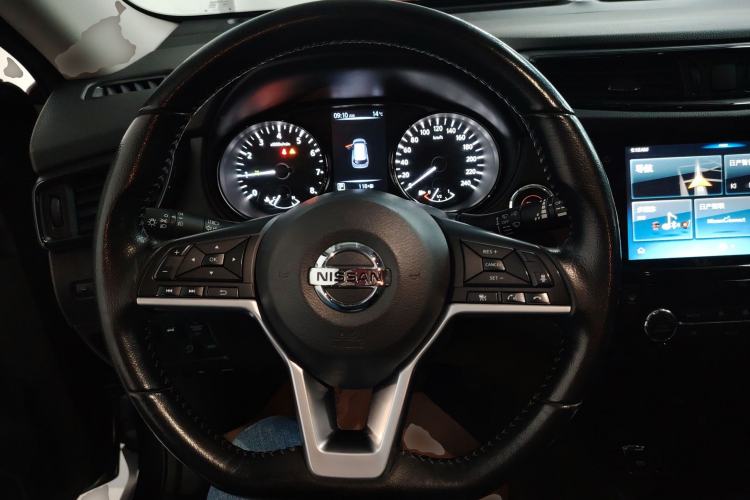 Used Nissan X-Trail 2019 2.5L CVT Smart Connect Luxury Edition 4WD Steering Wheel