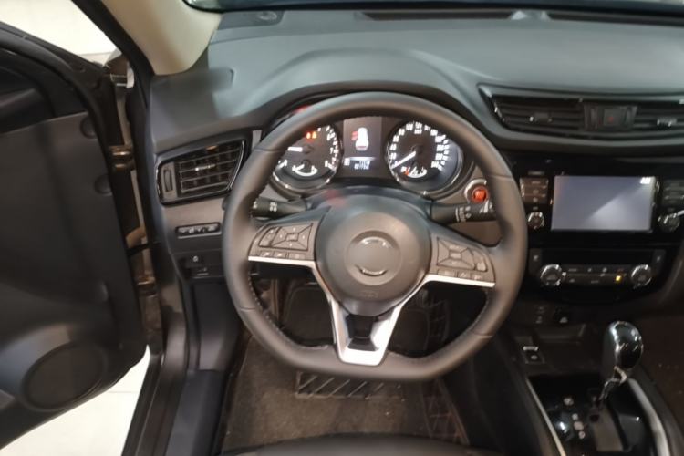 Used Nissan X-Trail 2019 2.0L CVT Comfort Edition 2WD Steering Wheel