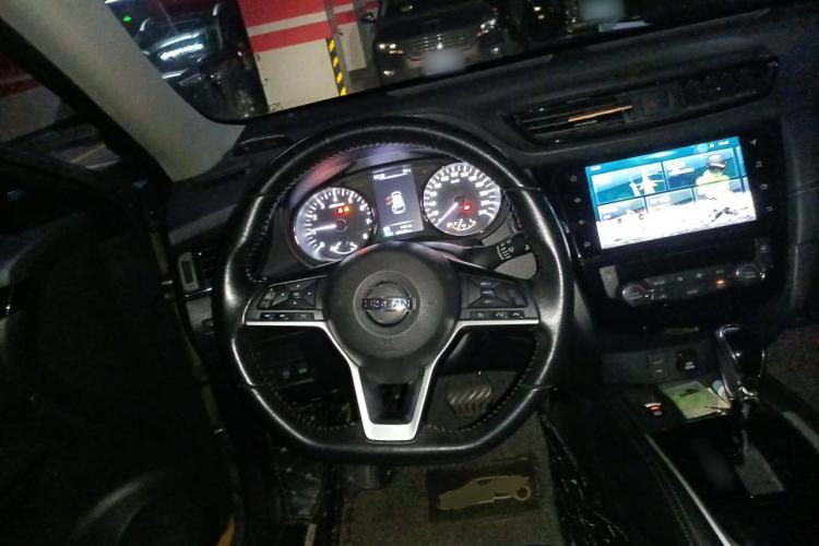 Used Nissan X-Trail 2019 2.0L CVT Smart Connect Comfort Edition 2WD Steering Wheel