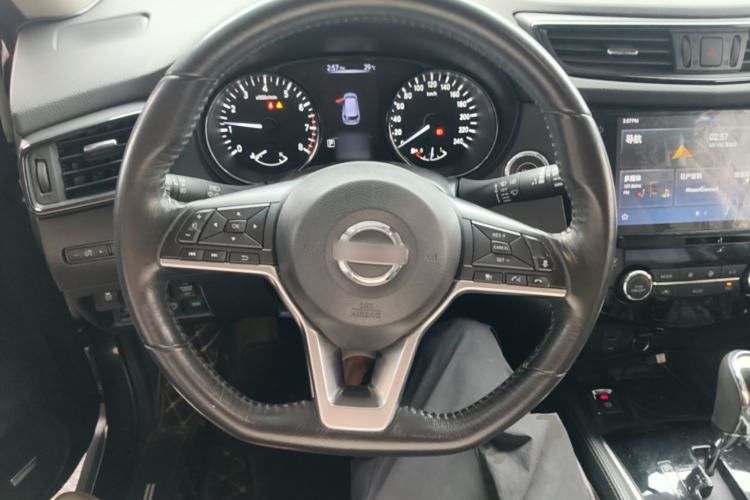 Used Nissan X-Trail 2019 2.5L CVT Smart Connect Luxury Edition 4WD Steering Wheel