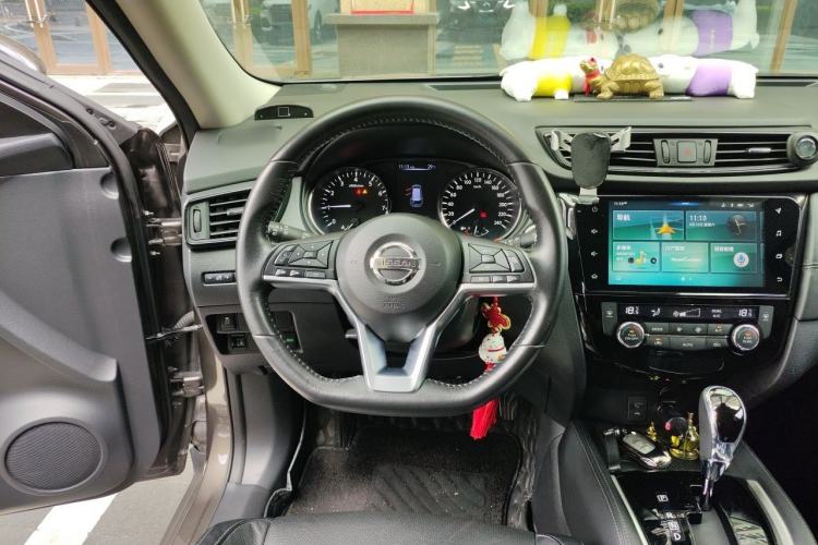 Used Nissan X-Trail 2019 2.0L CVT Smart Connect Comfort Edition 2WD Steering Wheel
