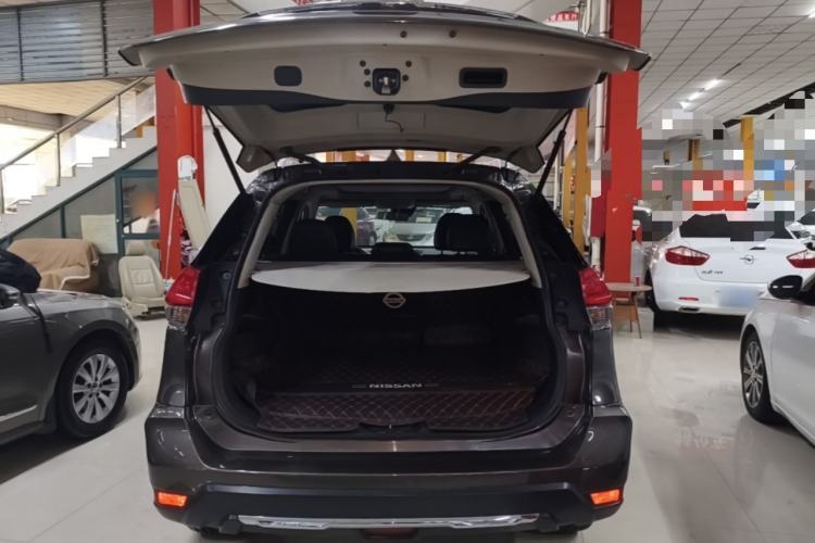Used Nissan X-Trail 2019 2.0L CVT Comfort Edition 2WD Trunk