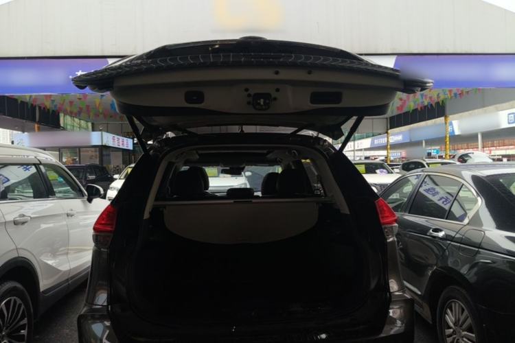 Used Nissan X-Trail 2019 2.5L CVT Smart Connect Luxury Edition 4WD Trunk