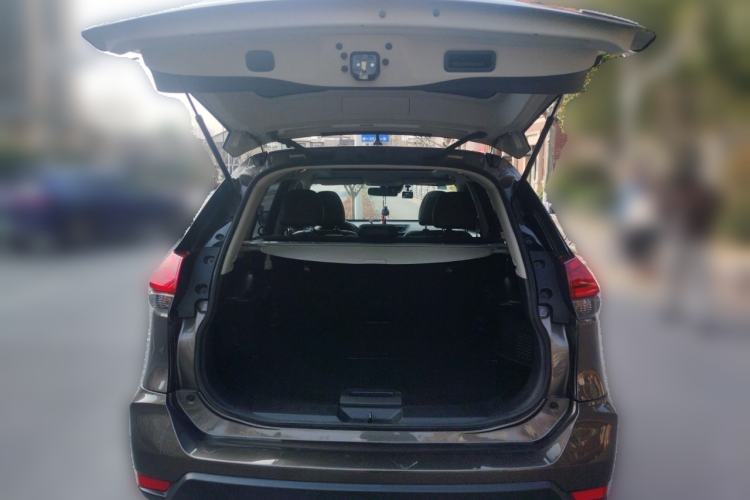 Used Nissan X-Trail 2019 2.0L CVT Comfort Edition 2WD Trunk