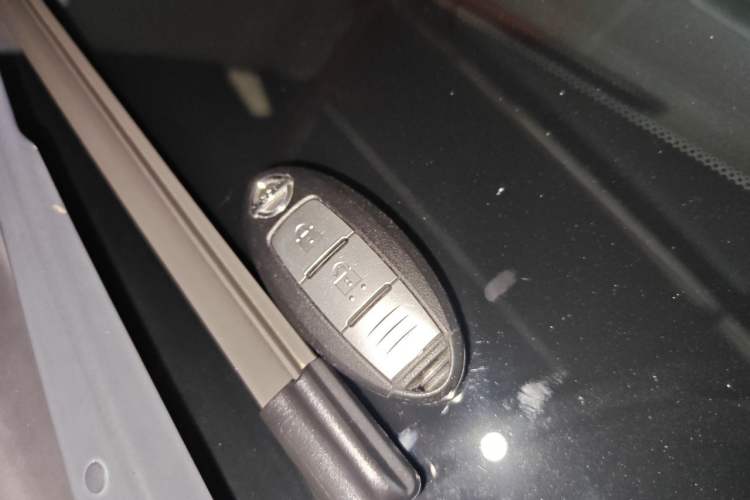 Used Nissan X-Trail 2019 2.0L CVT Smart Connect Comfort Edition 2WD Vehicle Key