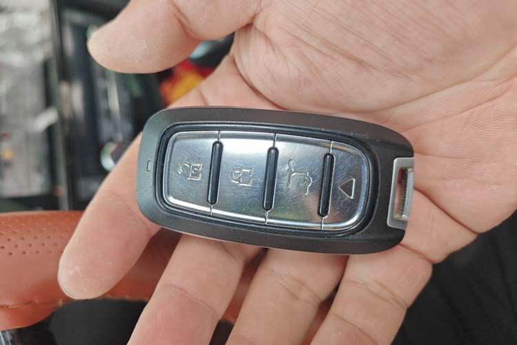 Used Nissan X-Trail 2019 2.0L CVT Smart Connect Comfort Edition 2WD Vehicle Key