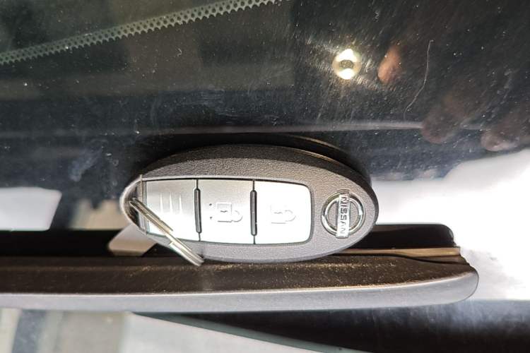 Used Nissan X-Trail 2019 2.0L CVT Smart Connect Comfort Edition 2WD Vehicle Key