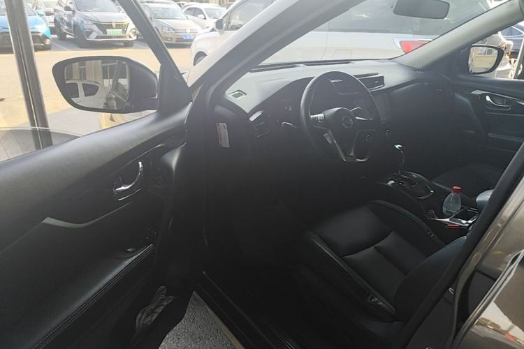 Used Nissan X-Trail 2019 2.0L CVT Smart Connect Comfort Edition 2WD Driver Seat