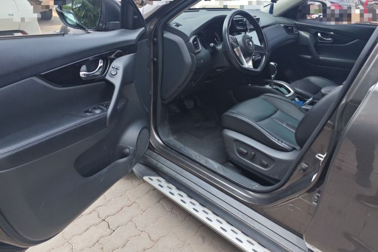 Used Nissan X-Trail 2019 2.0L CVT Smart Connect Comfort Edition 2WD Driver Seat