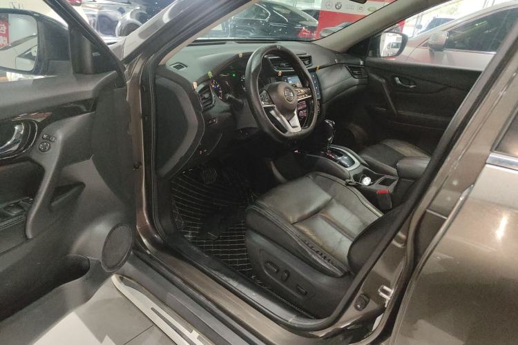 Used Nissan X-Trail 2019 2.0L CVT Smart Connect Comfort Edition 2WD Driver Seat