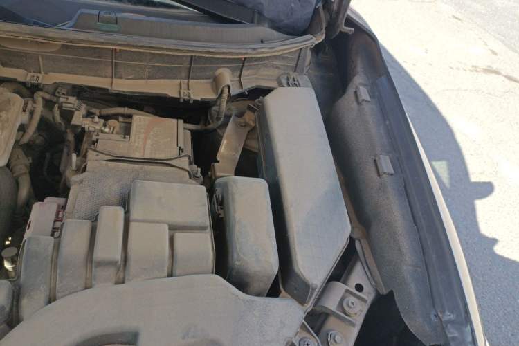 Used Nissan X-Trail 2019 2.0L CVT Comfort Edition 2WD Engine Bay Left