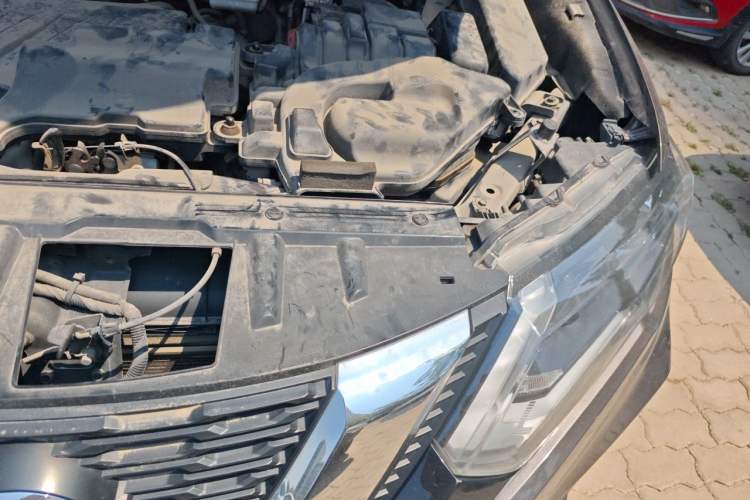 Used Nissan X-Trail 2019 2.0L CVT Smart Connect Comfort Edition 2WD Engine Bay Left