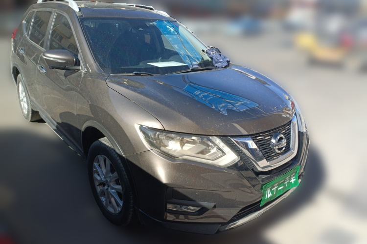 Used Nissan X-Trail 2019 2.0L CVT Comfort Edition 2WD Front Right 45 Deg
