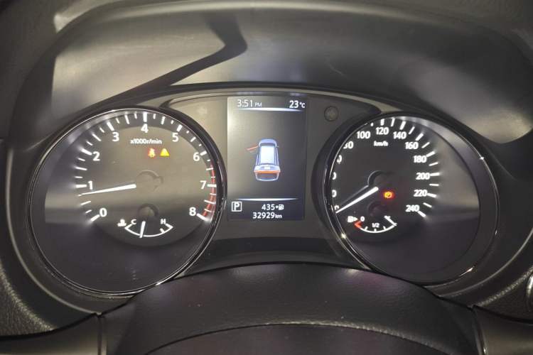 Used Nissan X-Trail 2019 2.0L CVT Smart Connect Comfort Edition 2WD Instrument Cluster