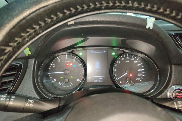Used Nissan X-Trail 2019 2.0L CVT Smart Connect Comfort Edition 2WD Instrument Cluster