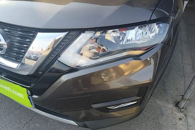 Used Nissan X-Trail 2019 2.0L CVT Smart Connect Comfort Edition 2WD Left Front Headlight