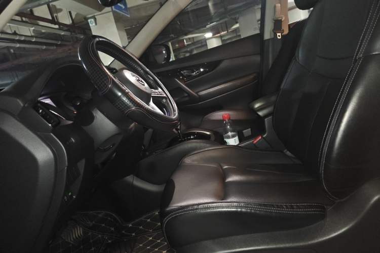 Used Nissan X-Trail 2019 2.0L CVT Smart Connect Comfort Edition 2WD Left Front Seat