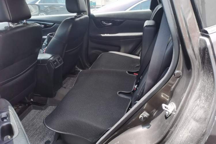 Used Nissan X-Trail 2019 2.0L CVT Smart Connect Comfort Edition 2WD Left Rear Seat