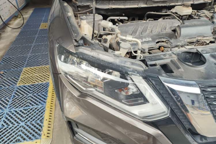 Used Nissan X-Trail 2019 2.0L CVT Smart Connect Comfort Edition 2WD Right Front Headlight