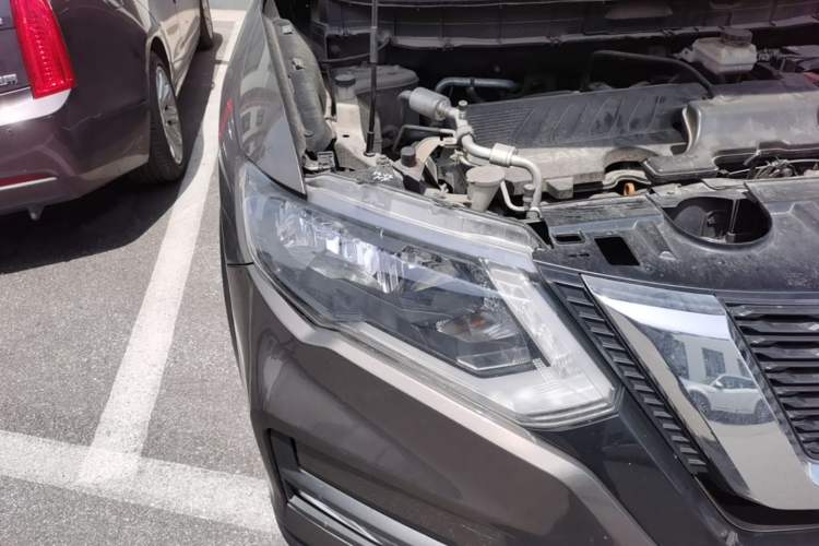 Used Nissan X-Trail 2019 2.0L CVT Smart Connect Comfort Edition 2WD Right Front Headlight