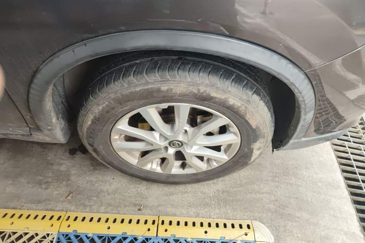 Used Nissan X-Trail 2019 2.0L CVT Smart Connect Comfort Edition 2WD Right Front Wheel Hub