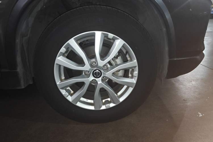 Used Nissan X-Trail 2019 2.0L CVT Smart Connect Comfort Edition 2WD Right Front Wheel Hub