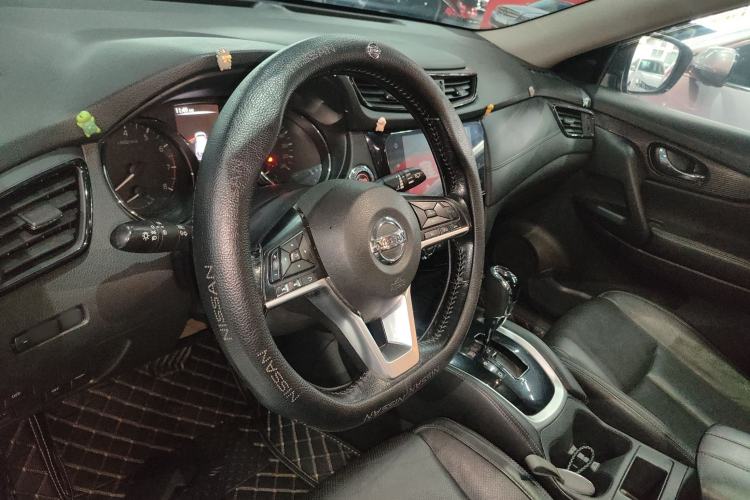Used Nissan X-Trail 2019 2.0L CVT Smart Connect Comfort Edition 2WD Steering Wheel