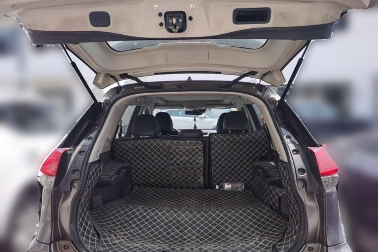 Used Nissan X-Trail 2019 2.0L CVT Smart Connect Comfort Edition 2WD Trunk