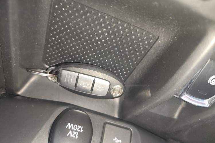 Used Nissan X-Trail 2019 2.0L CVT Smart Connect Comfort Edition 2WD Vehicle Key