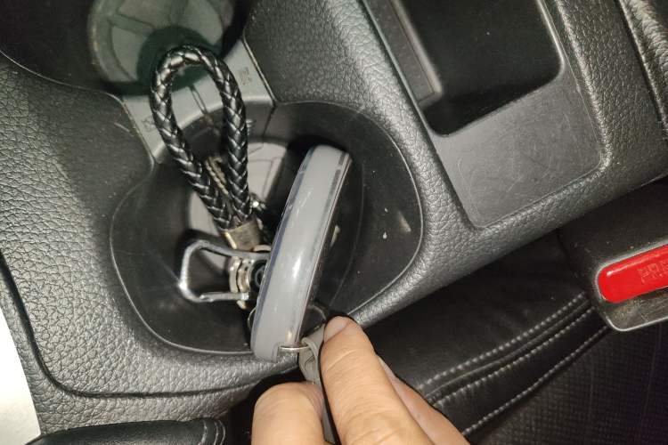 Used Nissan X-Trail 2019 2.0L CVT Smart Connect Comfort Edition 2WD Vehicle Key