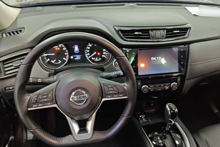 Used Nissan X-Trail 2019 2.0L CVT SmartConnect 7-Seater Comfort Edition 2WD Center Console
