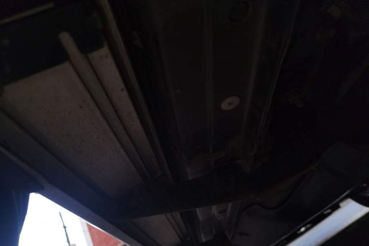 Used Nissan X-Trail 2019 2.0L CVT Smart Connect Comfort Edition 2WD Chassis Rear Left
