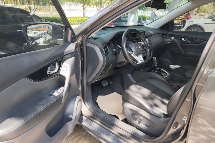 Used Nissan X-Trail 2019 2.0L CVT Comfort Edition 2WD Driver Seat