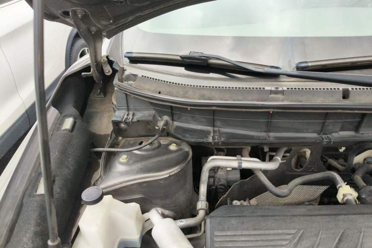 Used Nissan X-Trail 2019 2.0L CVT Comfort Edition 2WD Engine Bay Right