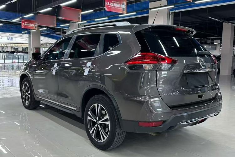 Used Nissan X-Trail 2019 2.5L CVT Smart Connect Luxury Edition 4WD Exterior 2