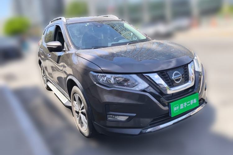 Used Nissan X-Trail 2019 2.5L CVT Smart Connect Luxury Edition 4WD Front Right 45 Deg