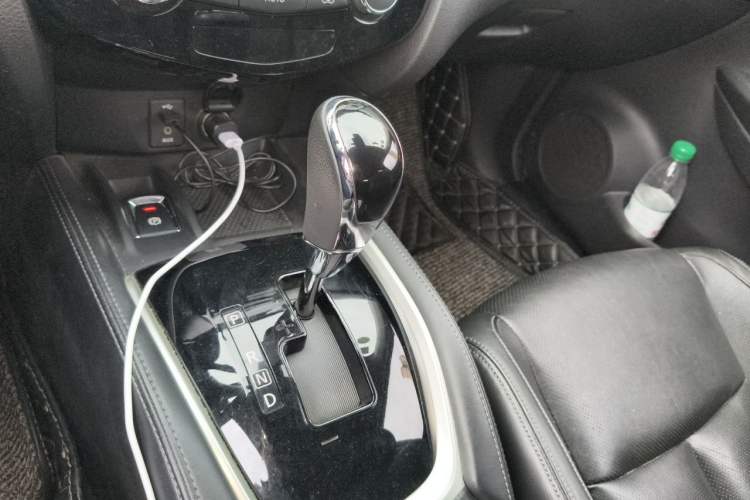 Used Nissan X-Trail 2019 2.0L CVT Comfort Edition 2WD Gear Lever
