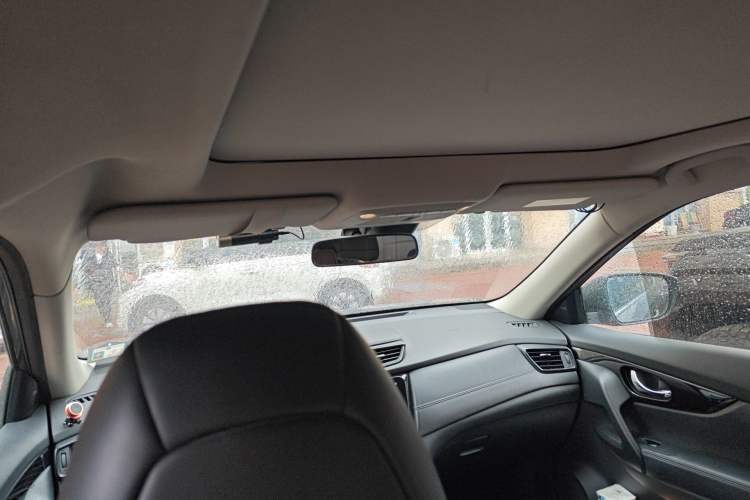 Used Nissan X-Trail 2019 2.0L CVT Smart Connect Comfort Edition 2WD Headliner